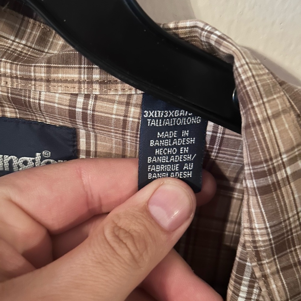 Wrangler brown plaid pearl snap long sleeve shirt - Picture 2 of 3
